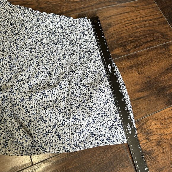 Madewell Smocked Pull-On Shorts in Florentine Floral Womens Medium Blue Airy - Picture 3 of 12